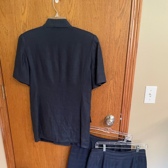 3 piece blue linen suit with 2 different length skirts - Picture 2 of 12